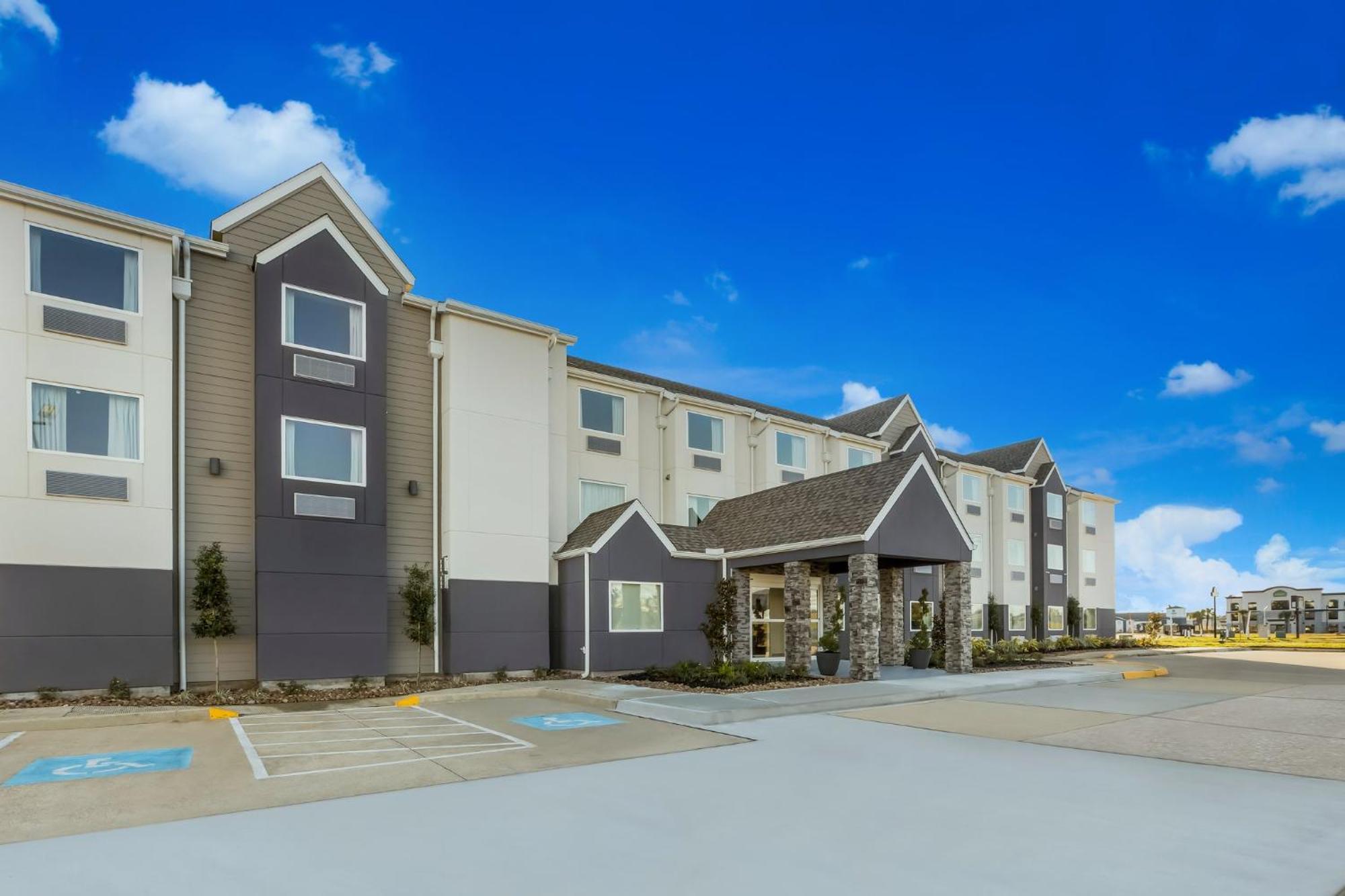 Red Roof Inn Sulphur Exterior photo